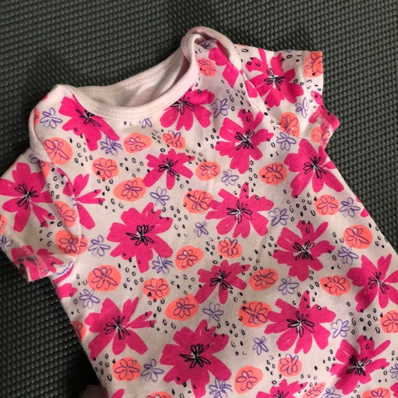 🎀Baby Cat and Jack sleeper with ruffles on back🎀 - Picture 3 of 4